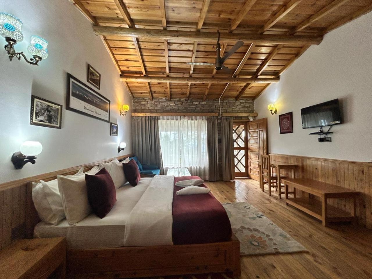 Kasar Himalaya Holiday Resort, Binsar Rd Almora Luaran gambar
