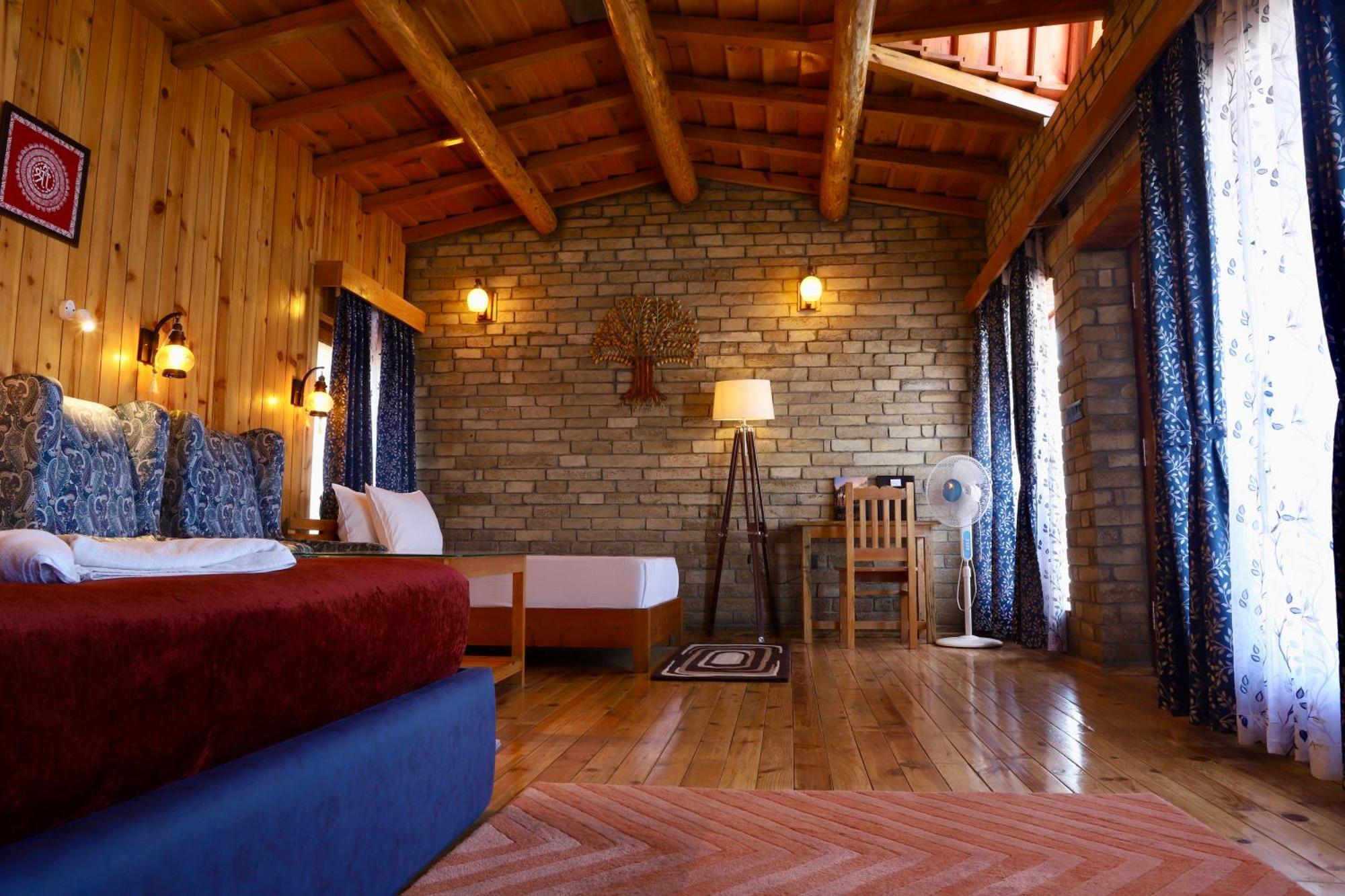 Kasar Himalaya Holiday Resort, Binsar Rd Almora Luaran gambar