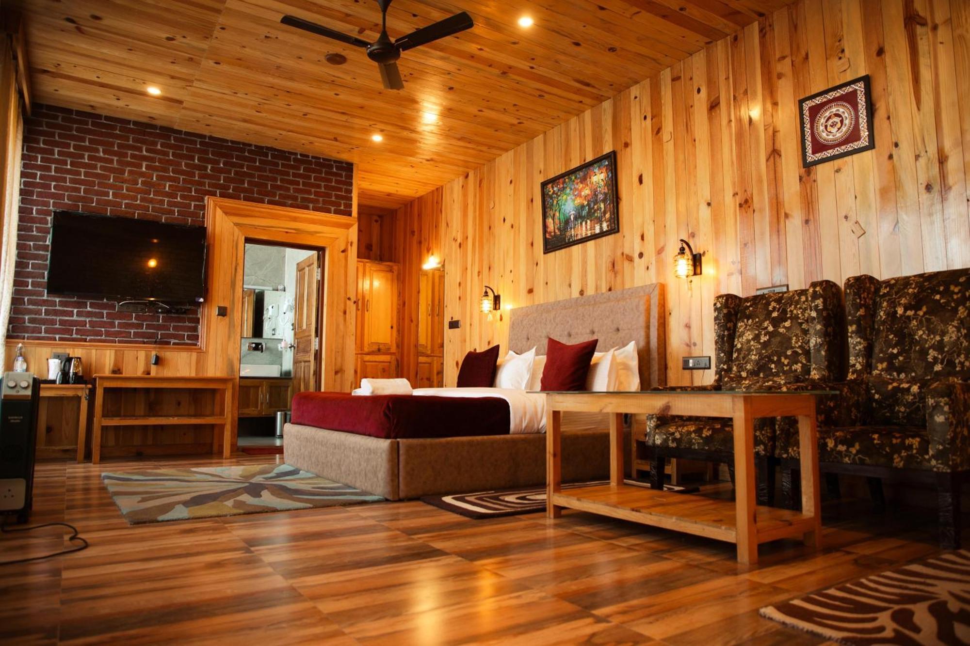 Kasar Himalaya Holiday Resort, Binsar Rd Almora Luaran gambar